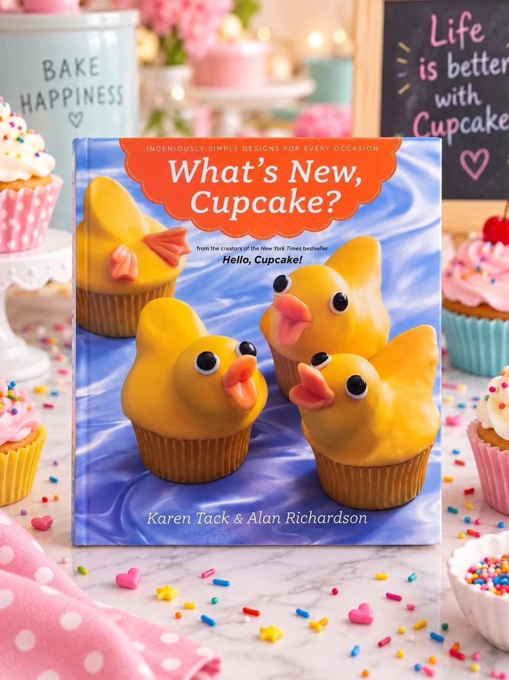 1001 Cupcakes Cookbook - Brown Cover